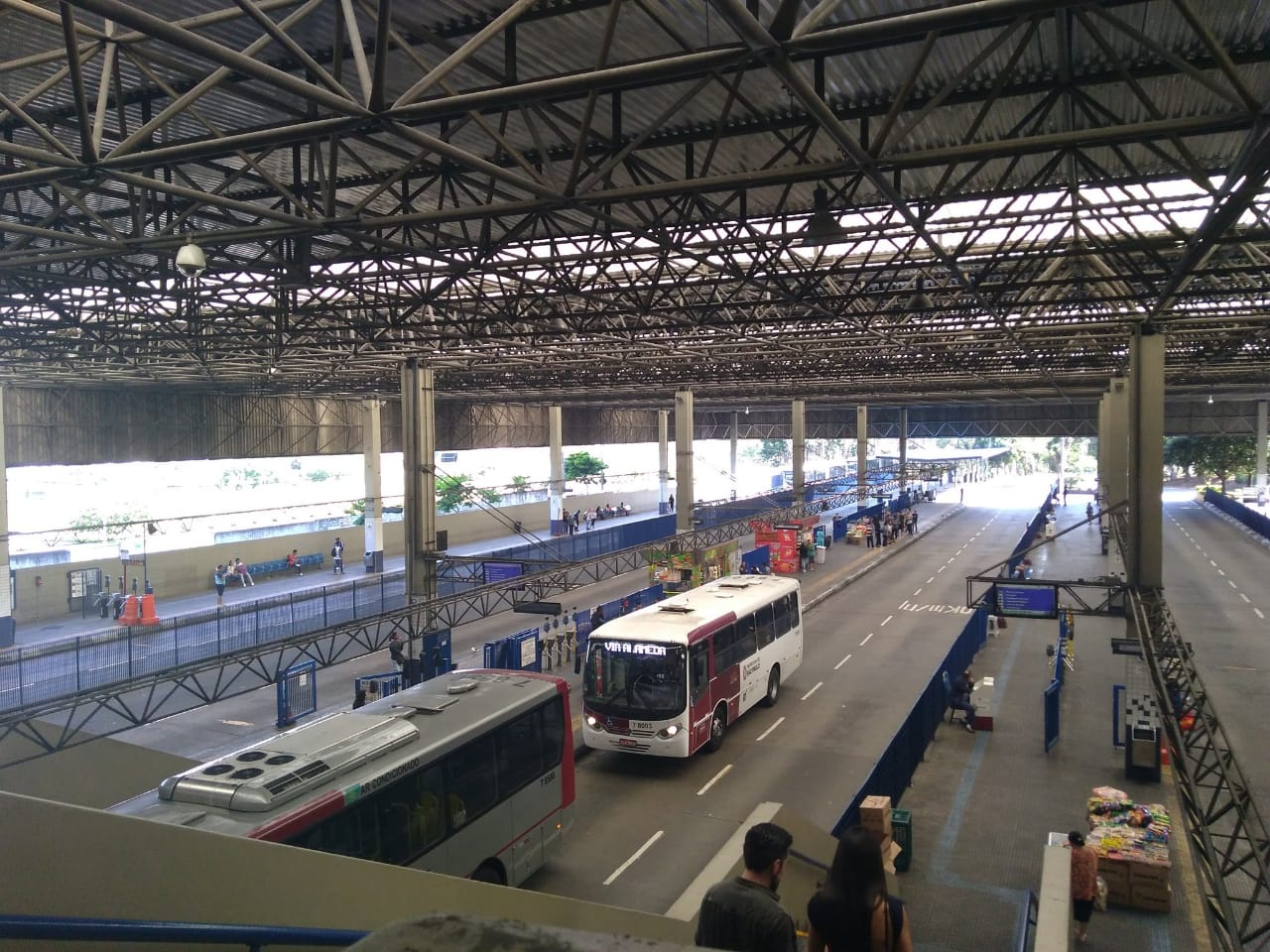 Terminal de ônibus Santo Amaro postos