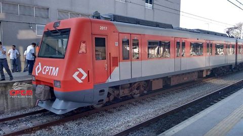 Trem série 2000 linha 12-Safira