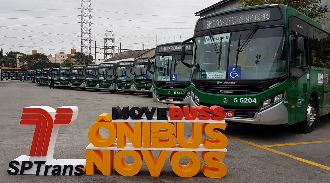 Novos ônibus da MoveBuss