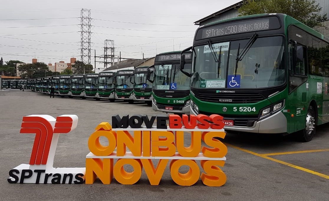 Novos ônibus da MoveBuss