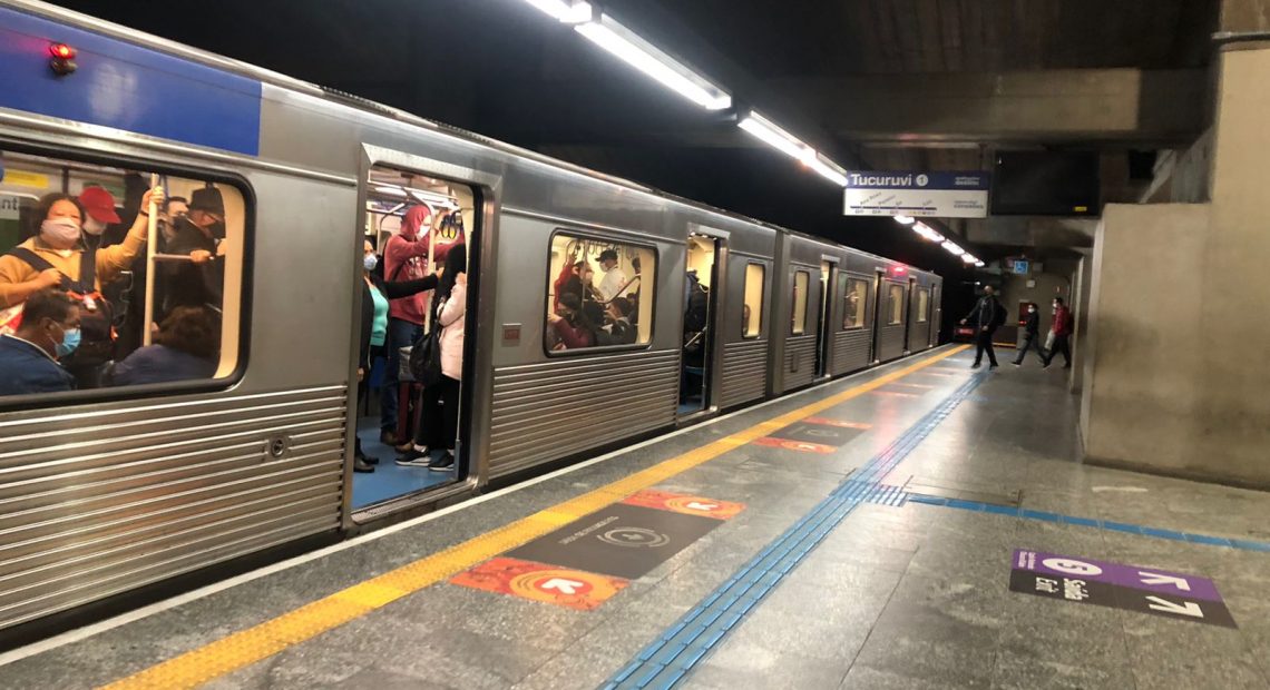 Rodrigo Garcia congela tarifa do Metrô e da CPTM em 2022