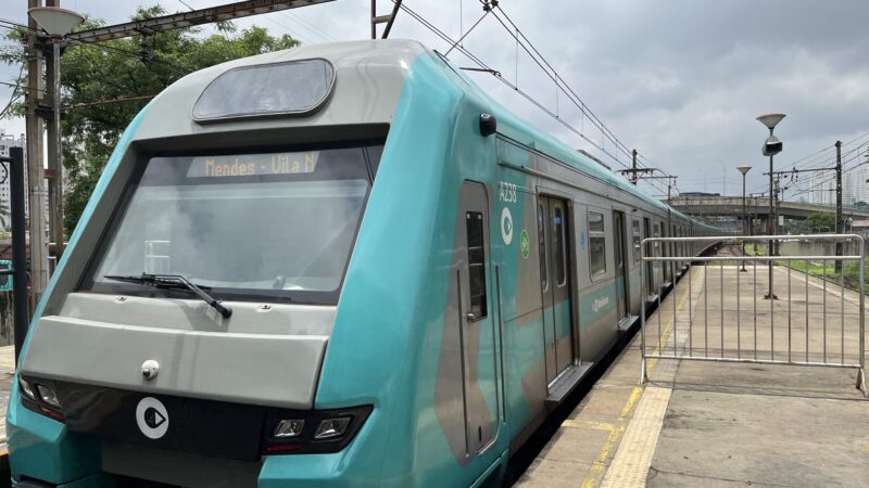 Linhas 4, 5, 8 e 9 devem transportar 8 milhões de foliões no Carnaval