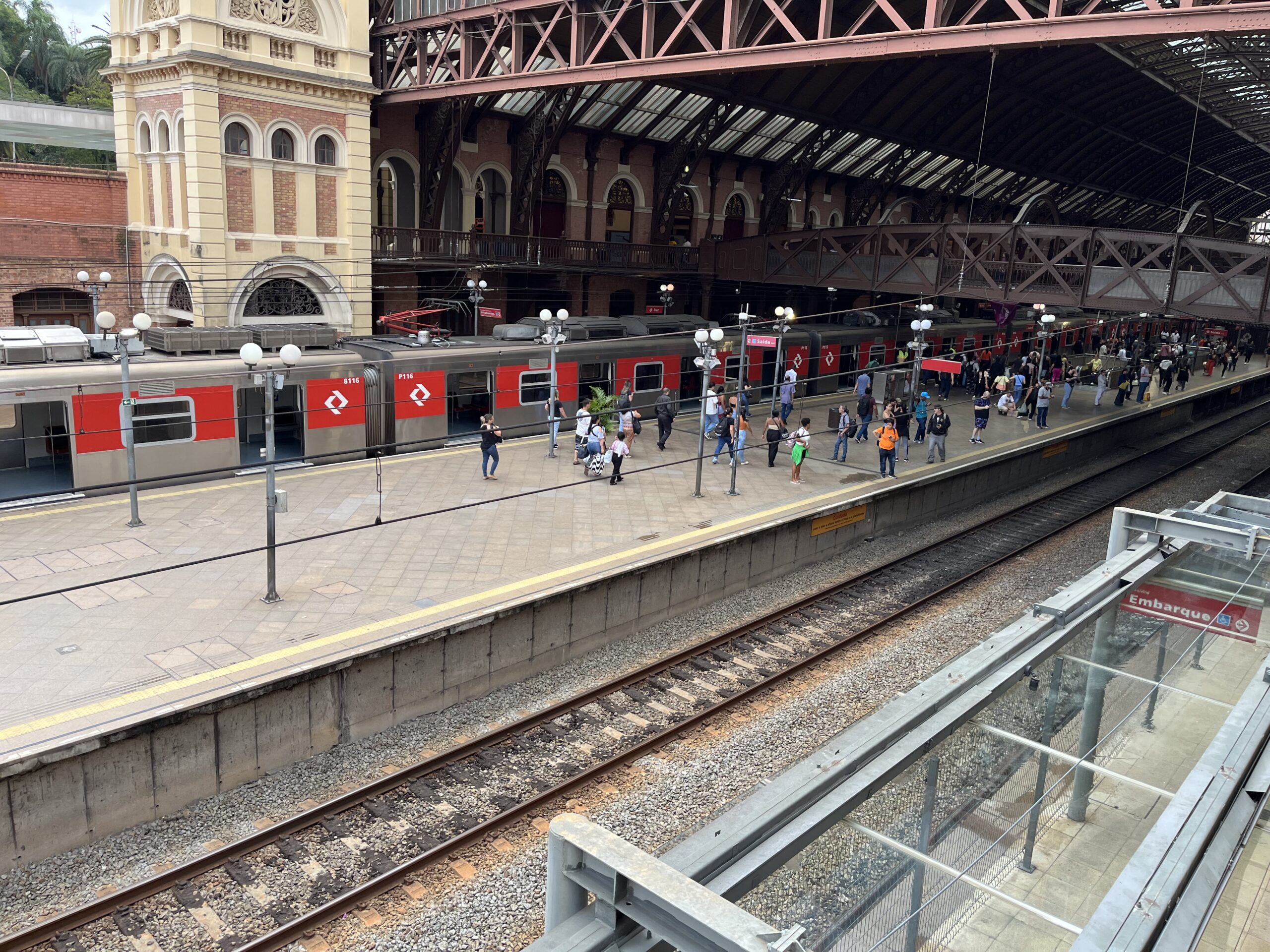 Tarifa de trem e metrô vai aumentar para R$ 5,20 a partir de 06 de janeiro