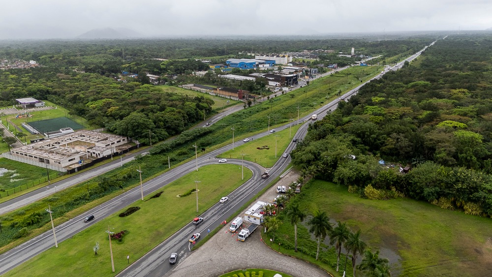 Mais de 4 milhões de veículos deverão deixar a Grande São Paulo durante o Natal, prevê Artesp