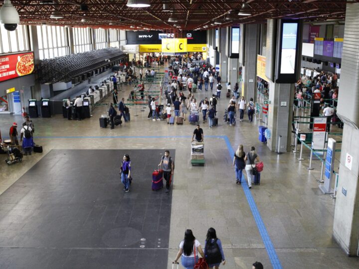 Aeroporto de Guarulhos cresce 5% em passageiros e bate recordes em 2025