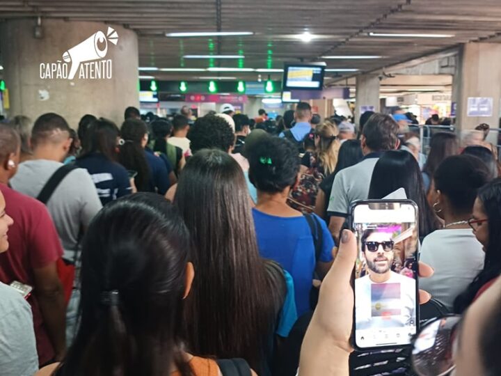 Falha na Linha 5-Lilás causa lentidão e afeta passageiros em SP