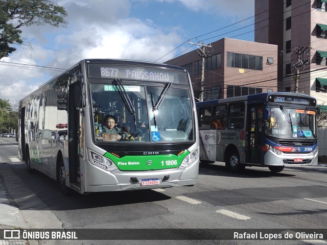 Mulher morre atropelada por ônibus no Jardim Líbano, em Pirituba