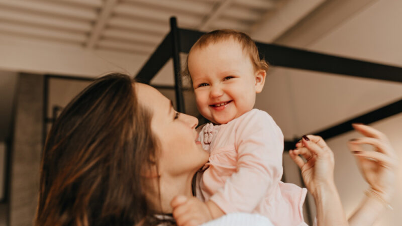 Como registrar babá em 2026 sem erro: guia rápido por etapas